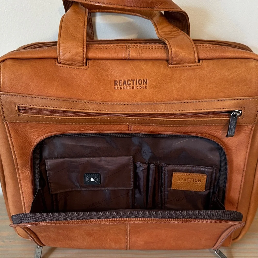 Kenneth Cole Reaction Tan Leather Briefcase